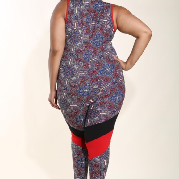 New PLus Size ColorBlock Jumpsuit - Picture 6 of 7